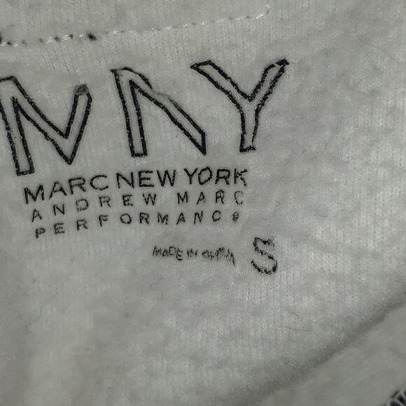 🤩 Marc NY‎ white and black fleece vest size small🤩2 for $20 - Picture 5 of 7